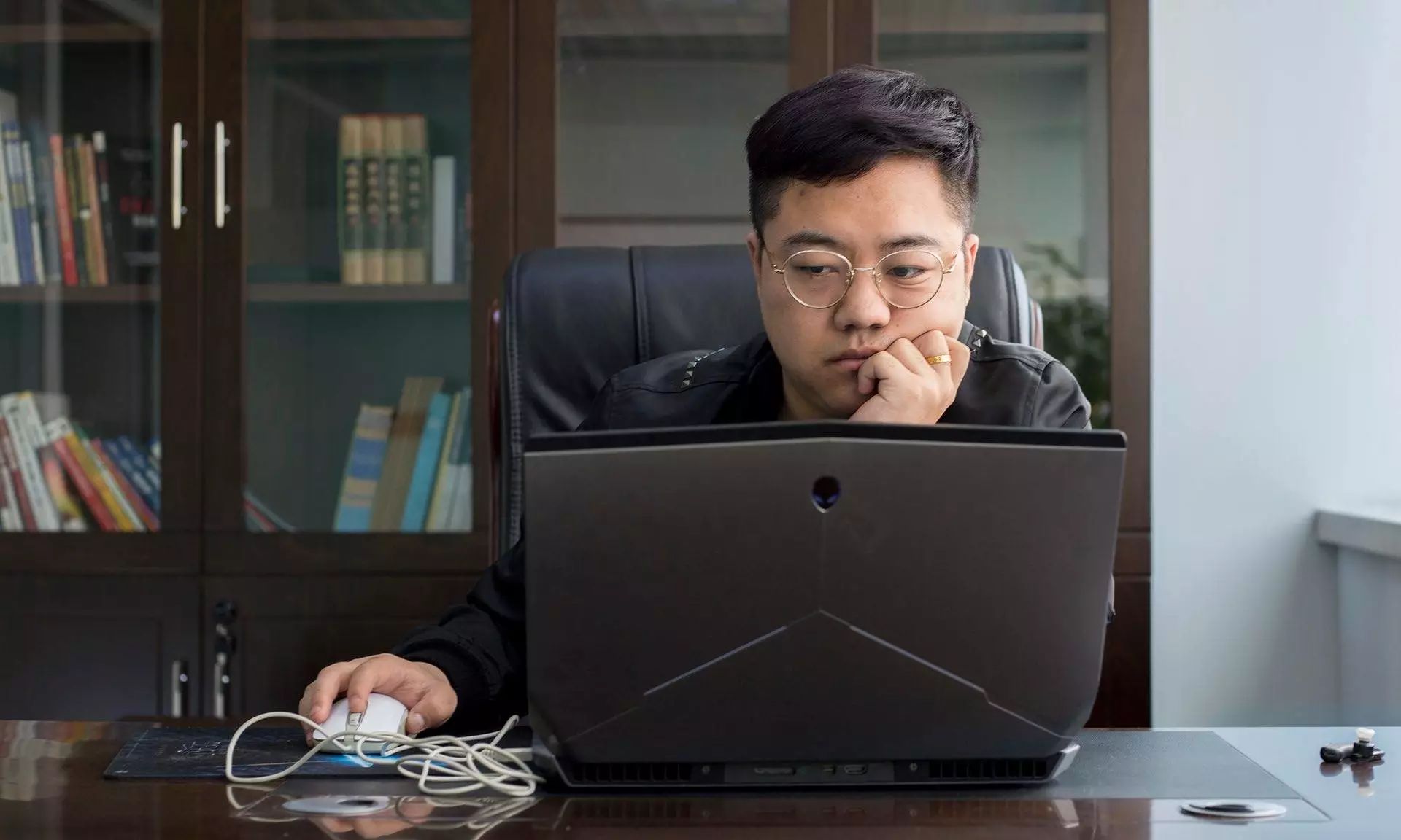 比特币失守84000美元/枚_比特币_比特币今日价格行情